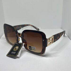 VG Women’s Tortoise Sunglasses